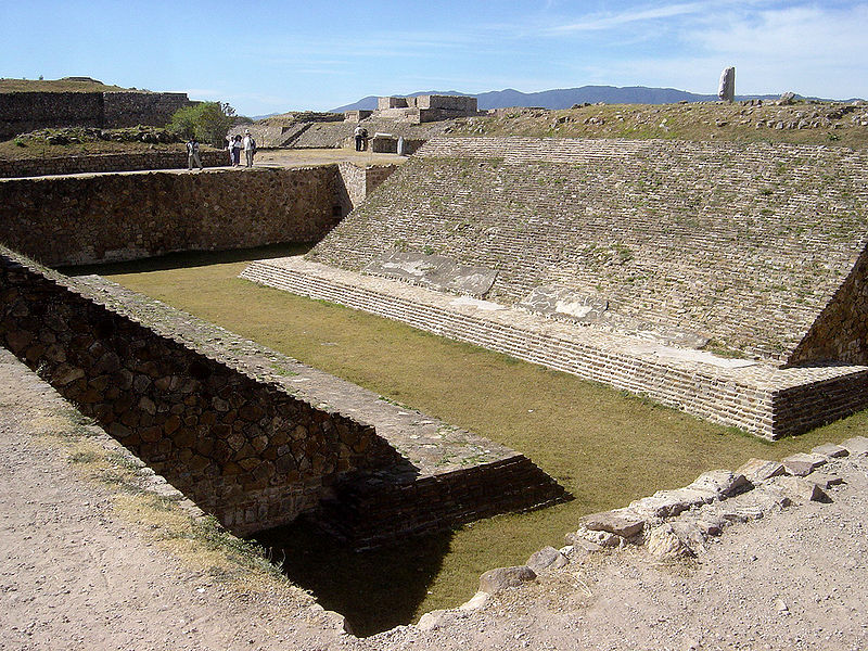 Cancha del Juego de Pelota de Monte Albán, Oaxaca, México. (Bobak Ha'Eri/CC BY 2.5)