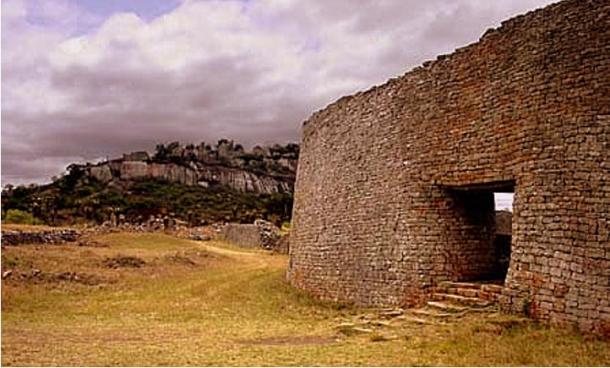 Ruinas de Gran Zimbabwe, Masvingo, Zimbabwe (Macvivo/Wikimedia Commons) 