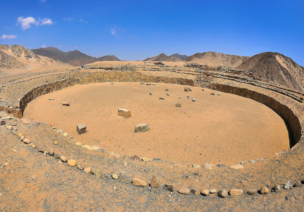 Restos-Monumento-Circular-Caral-Peru