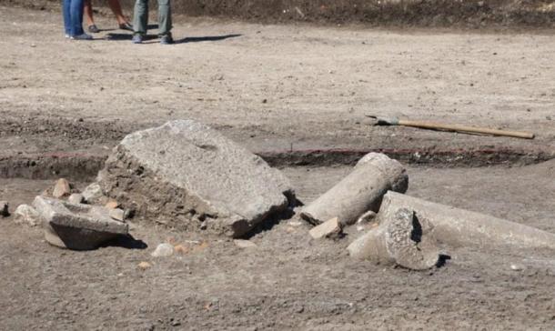 Se encontraron las ruinas de una antigua columnata en el recién descubierto Túmulo del Rey de Boyanovo, en Bulgaria. Foto: ElhovoNews