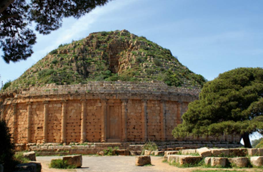 Tumba de Juba II y su esposa Cleopatra Selene II. Tipaza, Argelia (CC0 1.0)