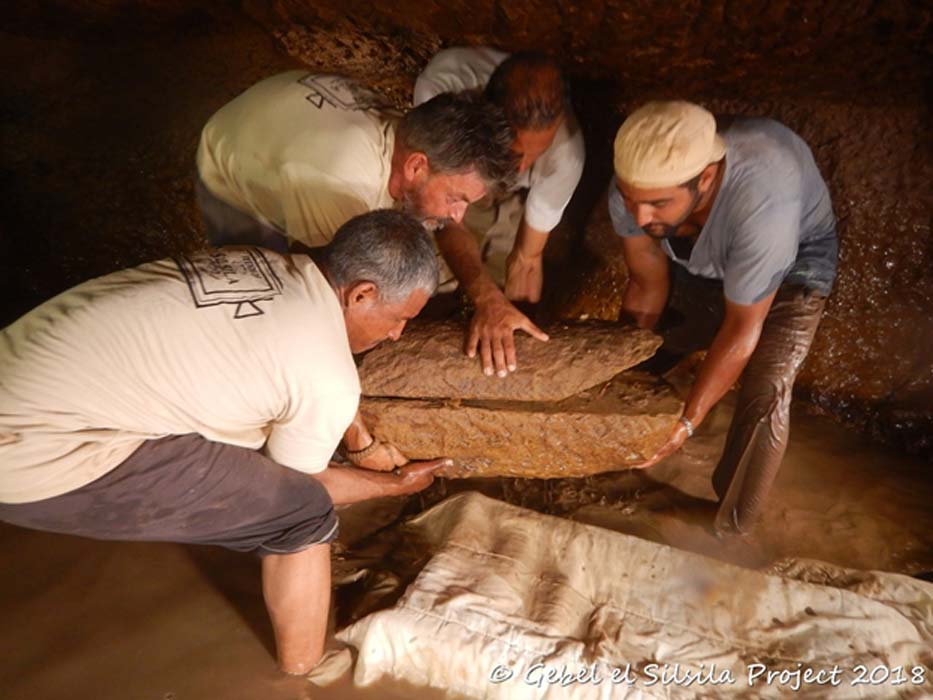 La tumba fue utilizada para sepultar hombres, mujeres y niÃ±os del antiguo Egipto. (CortesÃ­a del Proyecto Gebel el Silsila)