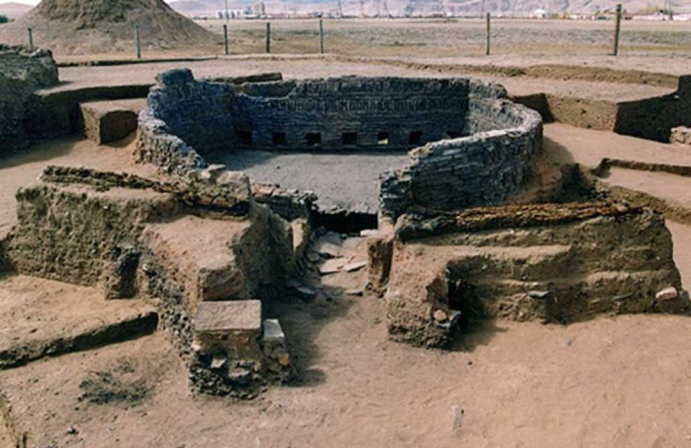 Horno del siglo XIII excavado en KarakÃ³rum, Mongolia. Este horno era utilizado para cocer ladrillos. (CC0)