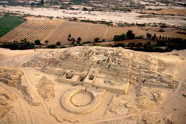 Ruinas-Civilizacion-peruana-Caral-Valle-de-Supe.jpg