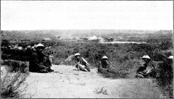 Fotografia de alguns guardiões Darkhad no mausoléu de 1897. (Popolon / Domínio Público)