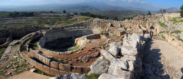 Tumba Círculo A en Micenas, Grecia 