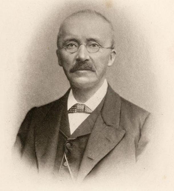 Retrato de Heinrich Schliemann