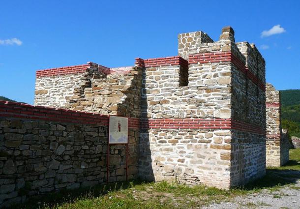 Sostra-Fortaleza-Bulgaría.jpg