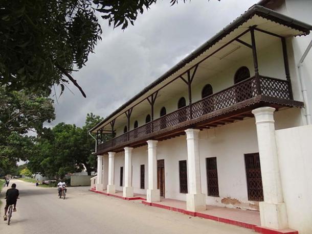 Antigua casa de tÃ© Ã¡rabe, Bagamoyo (Jones, A / CC BY 3.0)