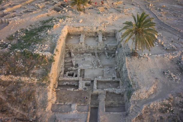 Esta imagen muestra el área del sitio de Tel Megiddo que suministró la mayoría de las muestras para el estudio de ADN. (Imagen: cortesía de Megiddo Expedition / Cell)