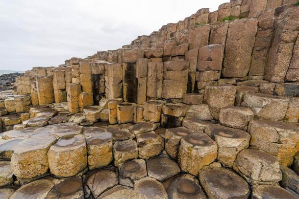 Las columnas de basalto de la Calzada del Gigante. Crédito: Ioannis Syrigos