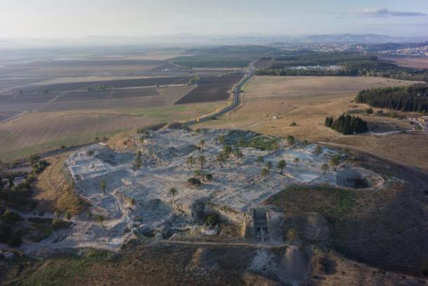 Esta imagen muestra una vista general del sitio Tel Megiddo. (Imagen: cortesía de Megiddo Expedition / Cell)