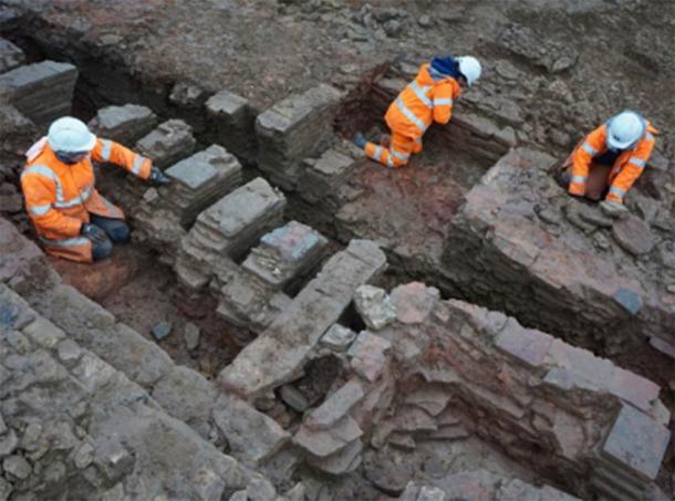 El gran horno de tejas que se está excavando. (Oxford Arqueología Este)