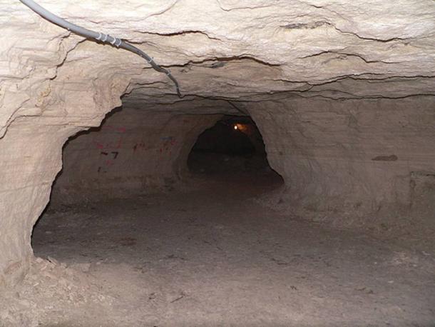 Las cuevas de Chislehurst se han utilizado para la minerÃ­a de tiza y pedernal. (Ammodramus / Dominio PÃºblico)