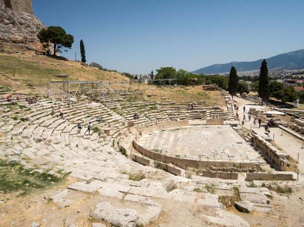 Restos del Teatro de Dionisio, Acrópolis de Atenas. (Dronepicr / CC BY-SA 2.0)