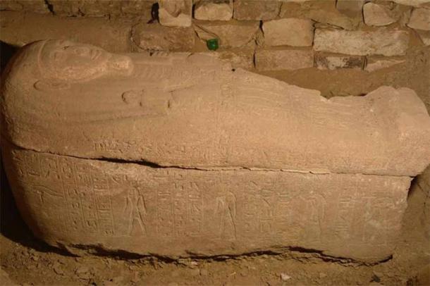 Sarcófago del secretario real de Ramsés II descubierto en Saqqara. (MOTA)