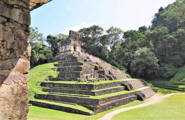 Templo de la cruz en palenque. (© georgefery.com/ Autor suministrado)