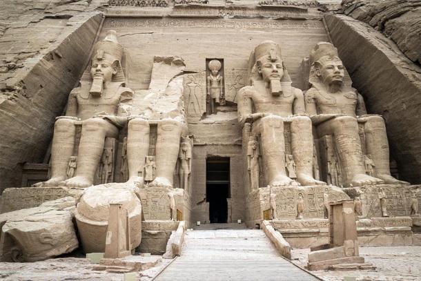 El Templo de Ramsés II en Abu Simbel, Egipto. (inigolaitxu/ Adobe stock)