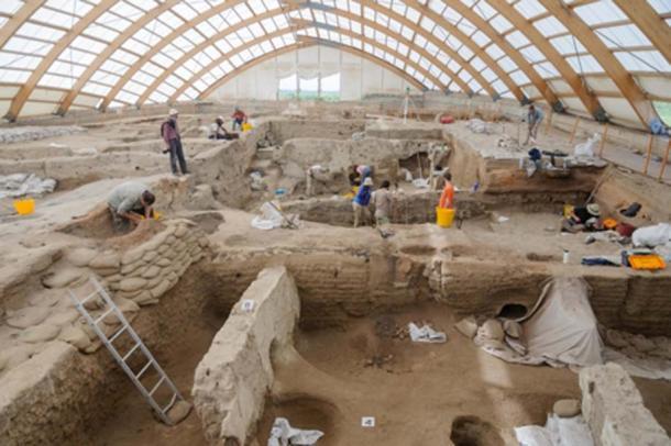 Los hallazgos del nuevo informe se basan en 25 años de estudio de restos humanos desenterrados en Çatalhöyük. Scott Haddow / Universidad Estatal de Ohio