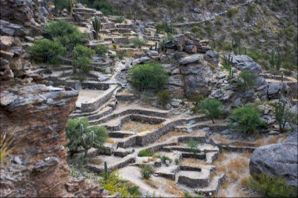 Las ruinas construidas en la ladera de la montaña en Quilmes (Jones, K / CC BY 2.0)