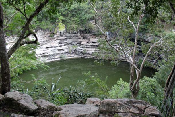 El Cenote Sagrado en Chichén Itzá, ubicación de muchos sacrificios mayas. (Anagoria / CC BY-SA 3.0)